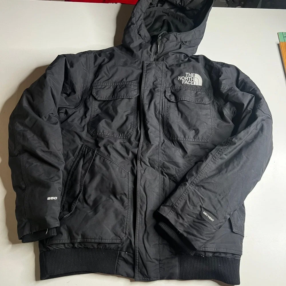 The North Face Gotham III Down Jacket Mens Medium Black 550 Fill DryVent Parka